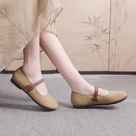 
Small size 3233 new summer genuine leather flat mother shoes retro large size 41 Mary Zhen women's singles shoes shallow mouth grandma shoes