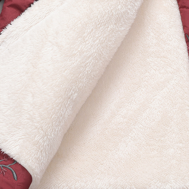 Elderly women's plus size winter clothing plus velvet cotton jacket fat grandma special fat clothes 60-year-old mother and wife loose thick coat