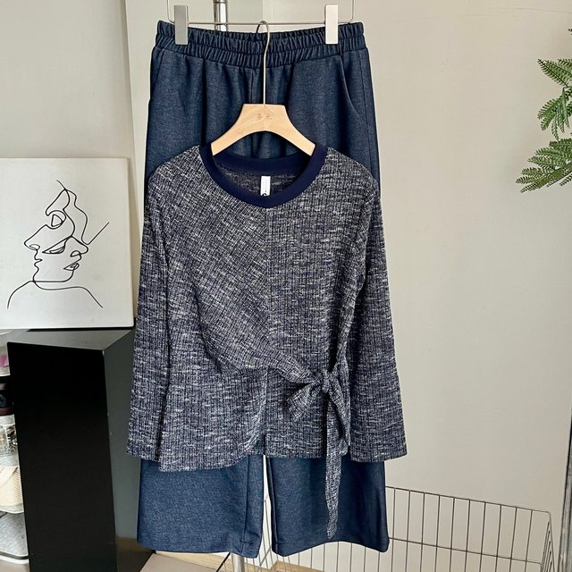 Young mother dresses with age-reducing shirt and wide-leg pants for two-piece spring and autumn clothes, fashionable and noble middle-aged and elderly fashion suits