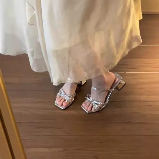 
French silver thick heel sandals for women 2024 summer new style outside with bow-tie exposed strap sandals for women