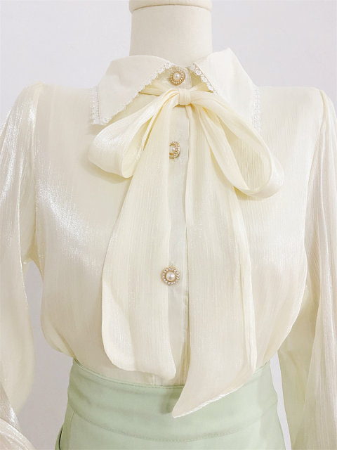 2025 Spring New Style Gentle Temperament Bow Shirt Women's Design Female Fashionable Flag Sleeve Mermaid Top
