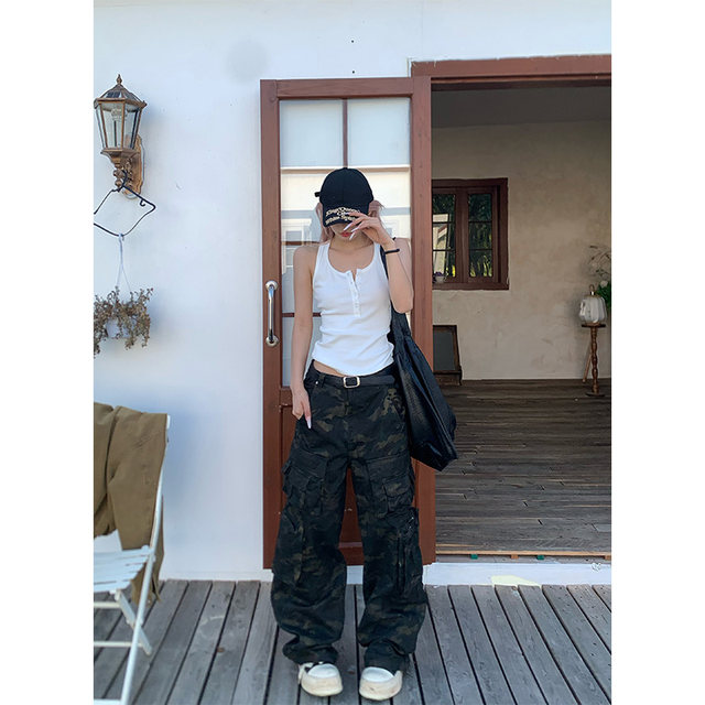 NECOYEP 2025 American pure and delicate style single-breasted base vest female hot girl slim sleeveless base top
