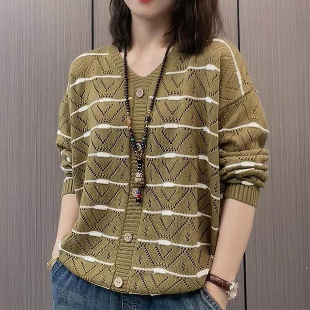 V -neck sweater women spring new stripes, loose color, thin size, fat MM cotton long -sleeved sweater top