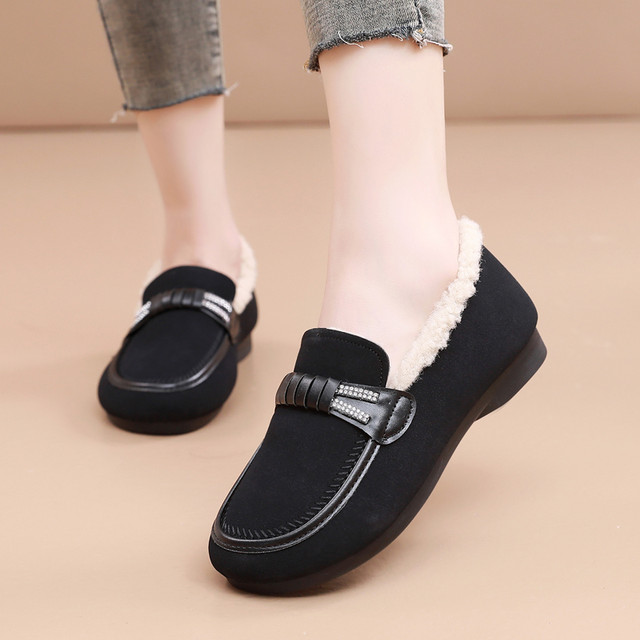 Old Beijing cloth shoes for women plus velvet mom cotton shoes winter non-slip soft sole warm grandma shoes flat casual beanie shoes