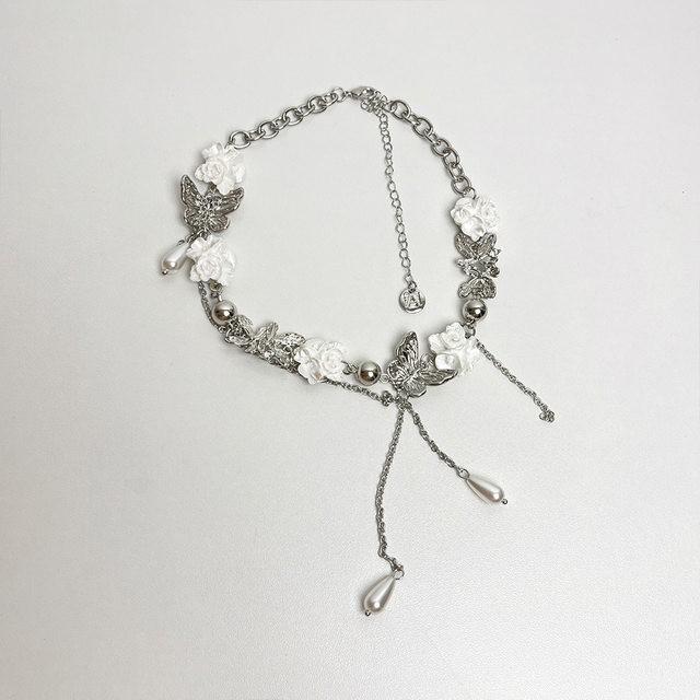 French white flower butterfly pearl tassel necklace for women light luxury niche high-end sense choker clavicle chain necklace