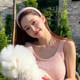 Song Zhiya's same face-showing pink headband for women, high-end, fashionable and stylish headband for face washing.