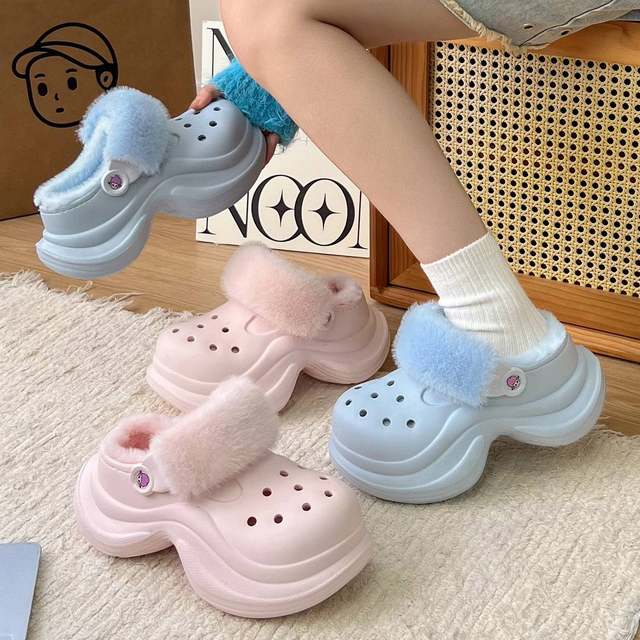 Thick-soled cotton slippers with holes for stepping on shit, women's autumn and winter new style home indoor and outdoor wear non-slip warm cotton slippers
