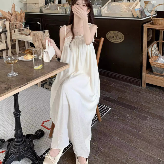 Seaside holiday small fresh tube top dress dress female Xia Xianqi Super Fairy Mori beach skirt temperament long skirt