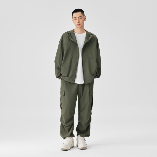 Bodydream Outdoor Speed ​​Nylon Short Light Light Coat hooded jacket men/paratrooper pants casual pants set
