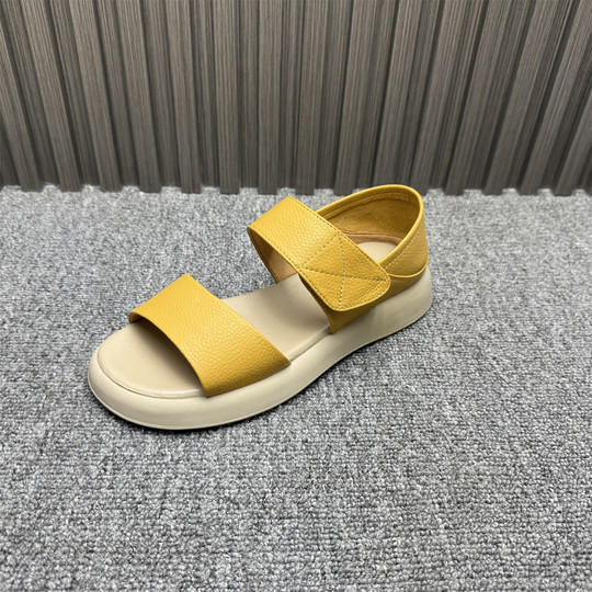 Processed first-layer cowhide two-wear beach shoes for women 2025 summer new Velcro retro open-toe Roman sandals