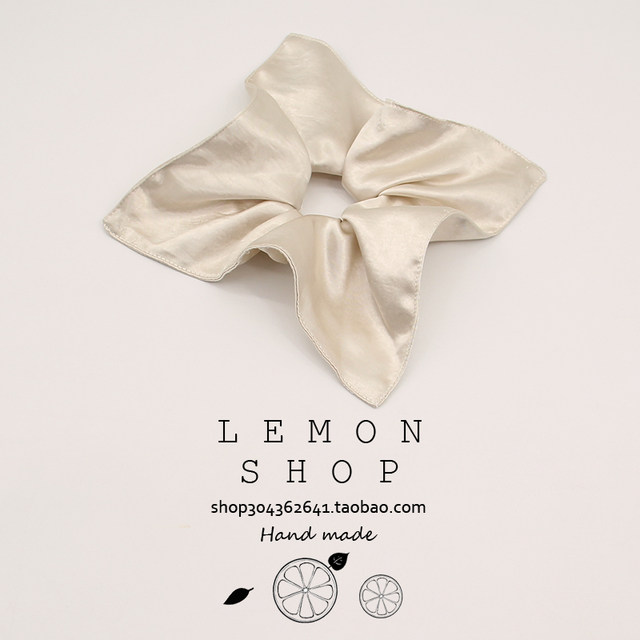 
Satin square scarf square large intestine hair circle retro French simple temperament lazy limelight flower high-end temperament head circle