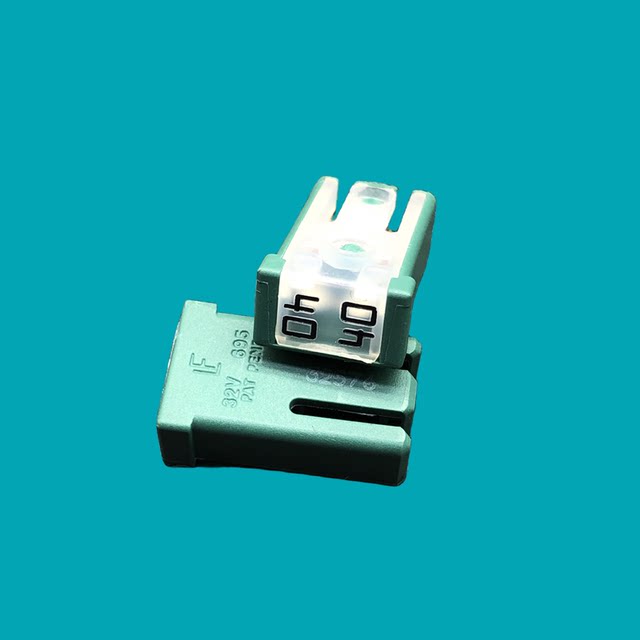Lite 695 car fuse tablet is suitable for BYD Aion Ideal Xiaopeng NIO 20A30A40A50A60A