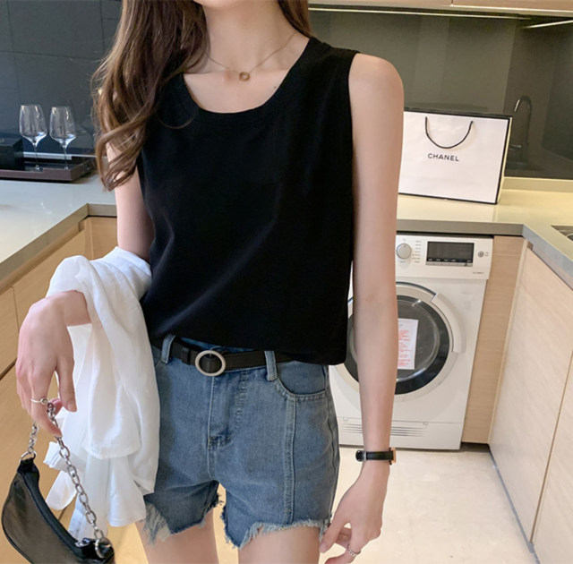 Cross-border 2025 style 2025 spring new women's clothing pure desire sexy suspender small vest waist hip skirt