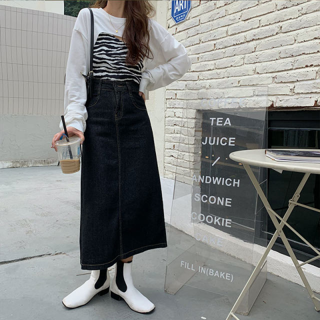 Black denim skirt for women in autumn, high waist, slim pear-shaped body covering hips, fat mm large size A-line mid-length skirt