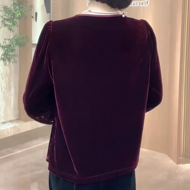 
Hollow hot diamond drip collar gold velvet top women's autumn loose flesh-covering shirt fashionable age-reducing middle-aged and elderly women's clothing