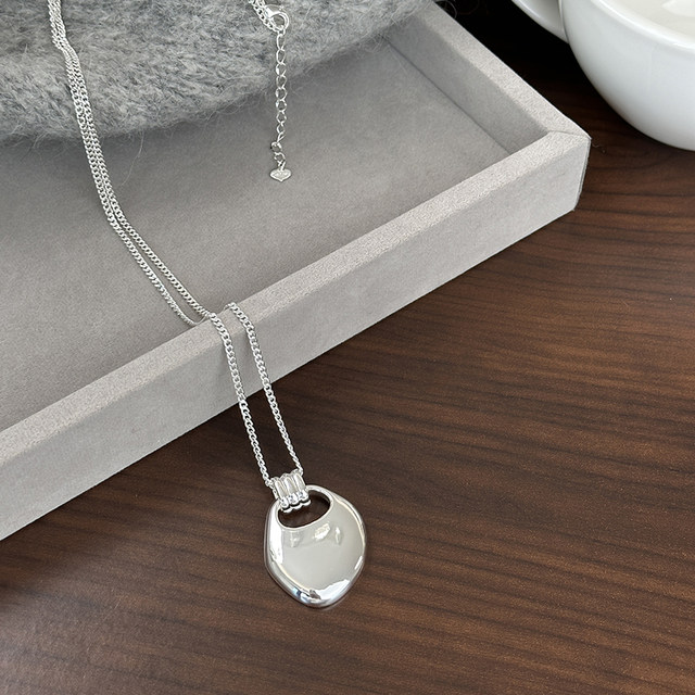 Sugar Cube Fashionable and high-end heavy industry metal silver sweater chain casual simple stacked niche long necklace