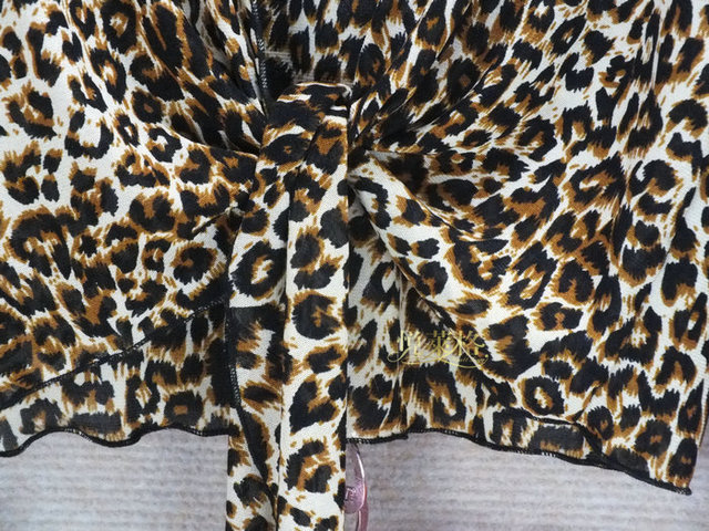 Premium mesh sexy sunscreen cardigan, large size women's leopard print long-sleeved blouse top, cool and casual