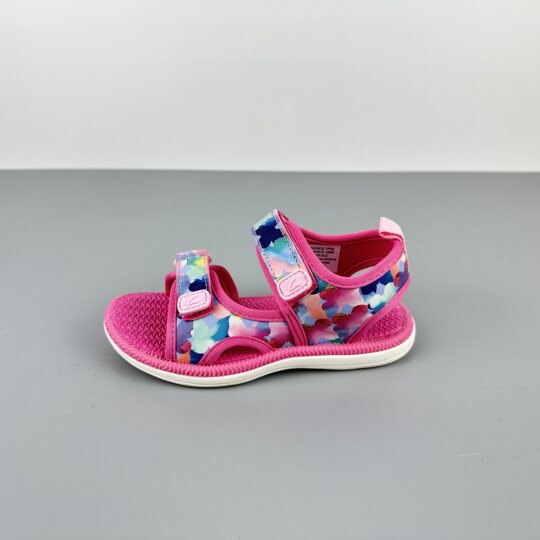
Foreign trade original order from the UK boys and girls summer open-toed sandals lightweight non-slip beach shoes children's sandals