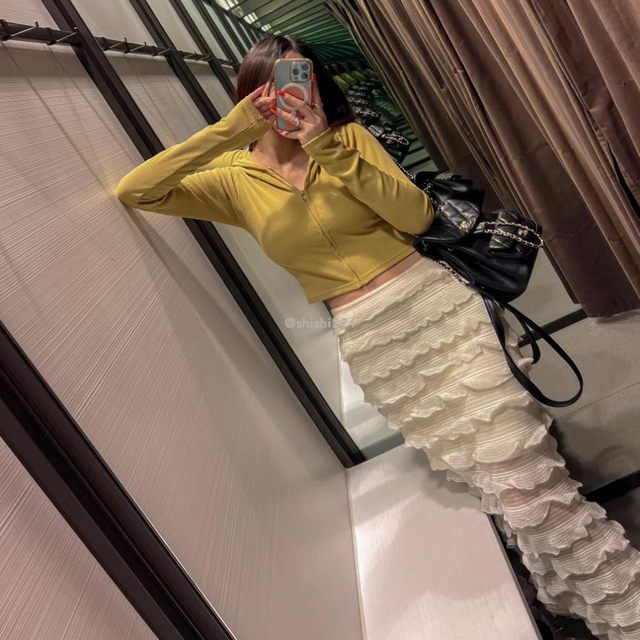 Korean official website purchasing autumn and winter style little woman sweet layered ruffled hip versatile long skirt skirt

