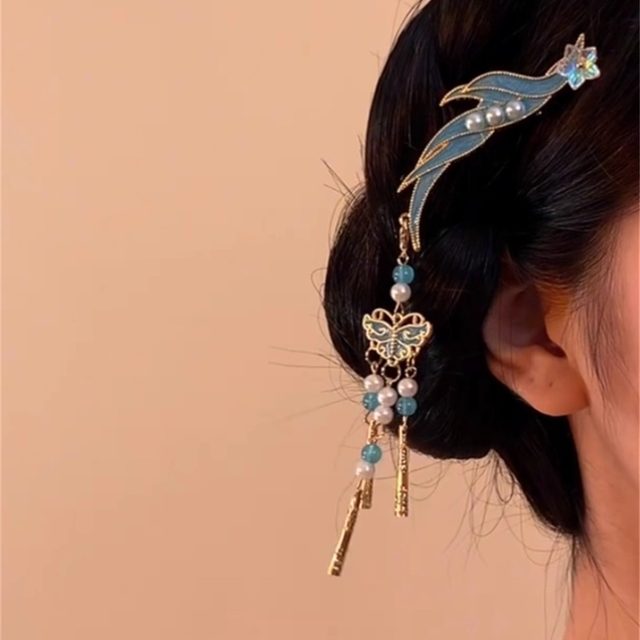 YFEIFEIE new Chinese style cloisonné national style butterfly tassel hairpin women's ancient style step shake tassel Hanfu hair accessories trend
