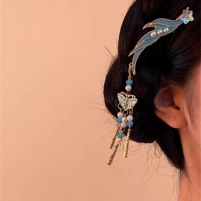 YFEIFEIE new Chinese style cloisonné national style butterfly tassel hairpin women's ancient style step shake tassel Hanfu hair accessories trend