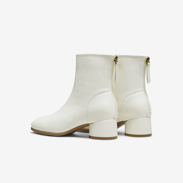 
TATA He and her boots autumn and winter versatile fashion boots women's shoes short boots versatile slim Chelsea boots women UVG01DD5