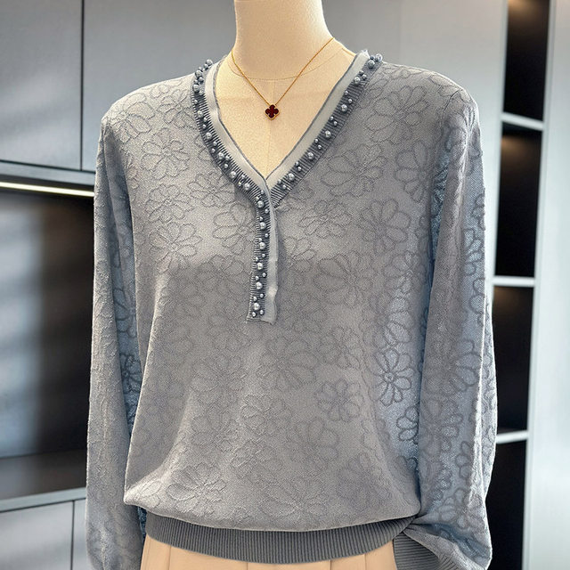 Fashionable and fashionable mother-fitting sweater for women pullover autumn clothes new top temperament versatile base shirt for middle-aged and elderly people