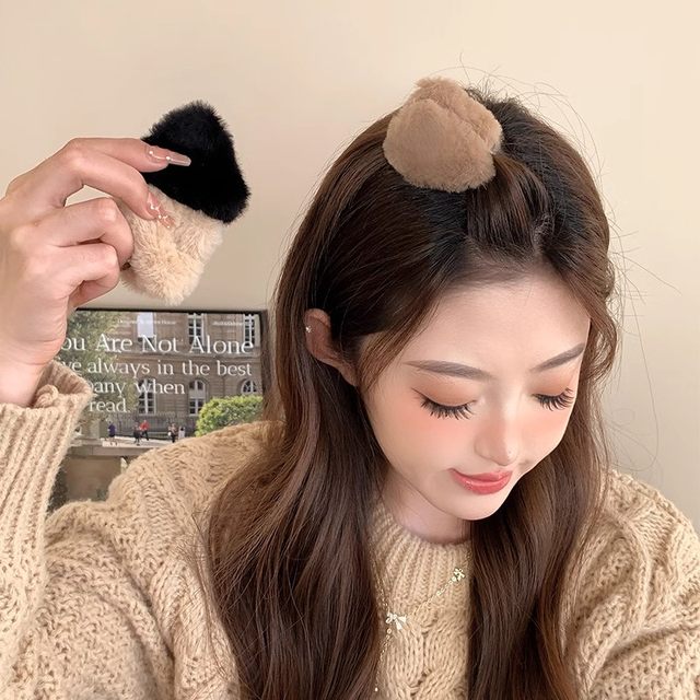 
Small bangs cat ear clip female high-end cute princess head autumn and winter hair clip forehead plush hairpin headdress