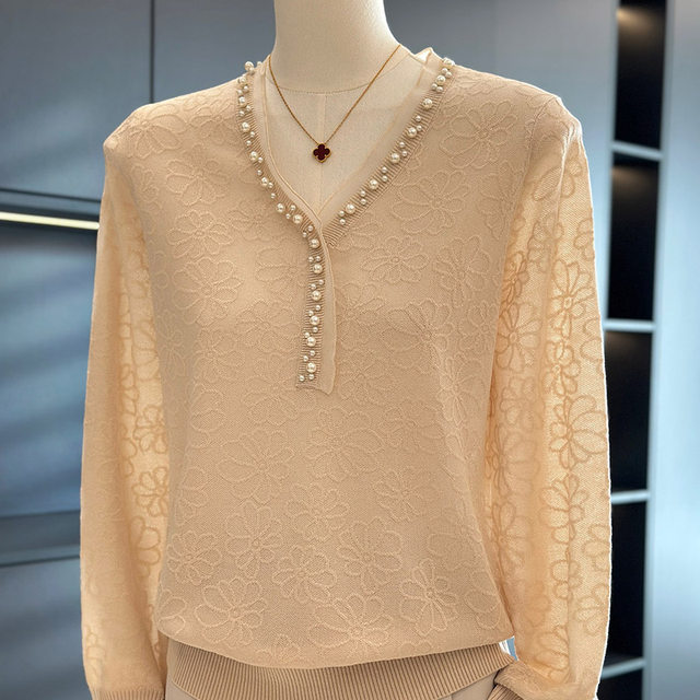 Fashionable and fashionable mother-fitting sweater for women pullover autumn clothes new top temperament versatile base shirt for middle-aged and elderly people