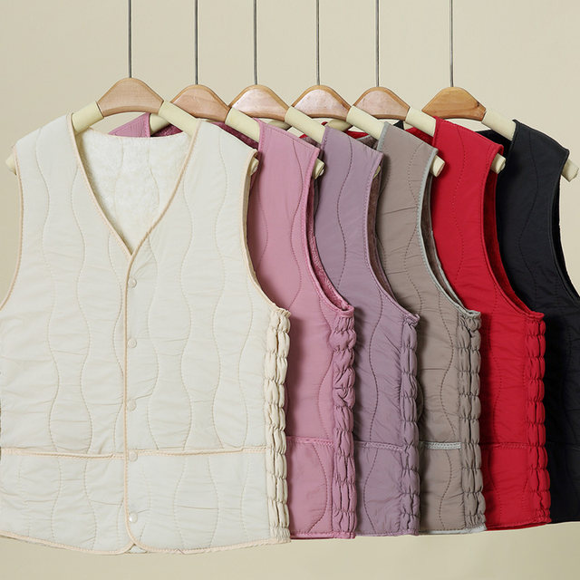 Middle-aged and elderly vest autumn and winter style plus velvet warm vest grandma women's short vest middle-aged mother's winter top
