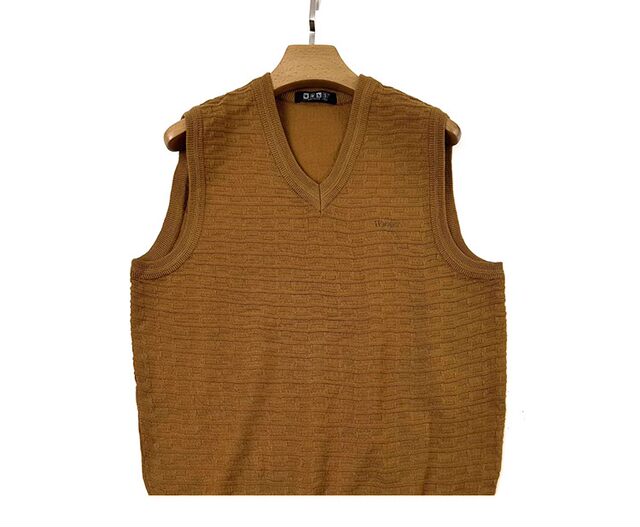 Wool vest men and women V -neck sweater yellow essence texture 2024 new autumn and winter OL commute large size
