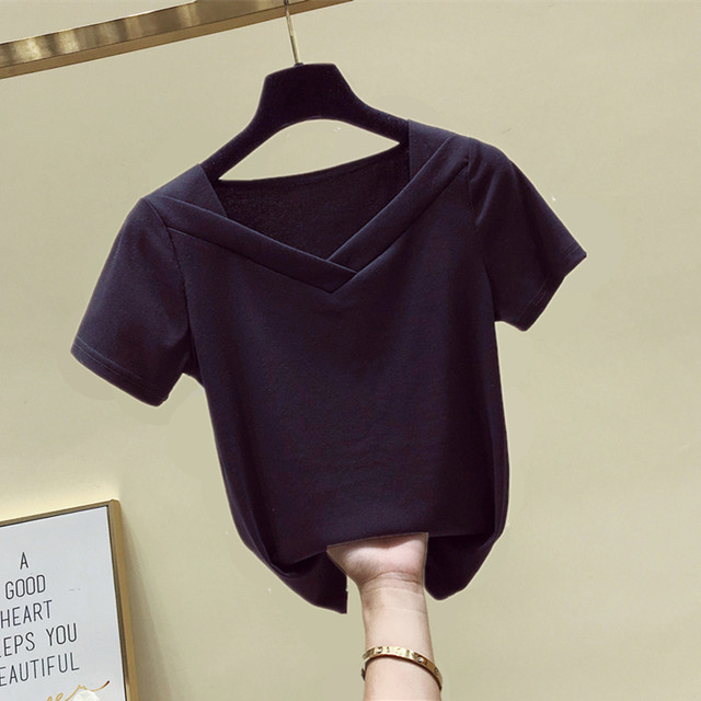 Green V-neck slim short-sleeved women's T-shirt 2025 summer new Korean version white half-sleeved ins internet celebrity short top
