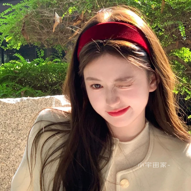 Anna Korean He Jing black thin velvet headband flat autumn and winter high skull face small headband thin pressure hairpin