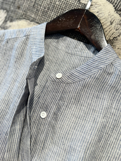 Exquisite slack feeling ~ round neck half-open sleeved grey blue woven striped A-spoke linen shirt top