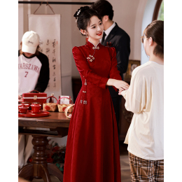 Long-sleeved toast Bride Wine Red Cheong Cheongsam 2023 new autumn and winter engagement wedding dress new Chinese