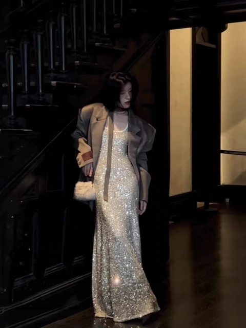 Large size women's niche sexy vest suspender dress exploded sequins dinner birthday robe light dress