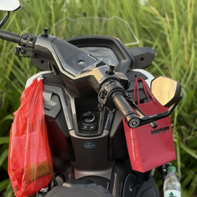 Suitable for 2025 Yamaha NMAX155 hanging hook Modified mini hook Helmet hook Multi-function hook