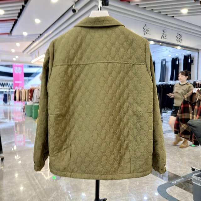 Fashionable mother-wearing lapel diamond coat 2025 spring and autumn new loose and versatile retro buttoned middle-aged and elderly tops
