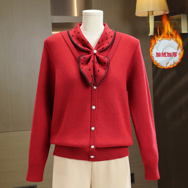 
Middle-aged mother's winter clothing plus velvet thick sweater women's warm tops middle-aged women's knitted bottoming shirt suit