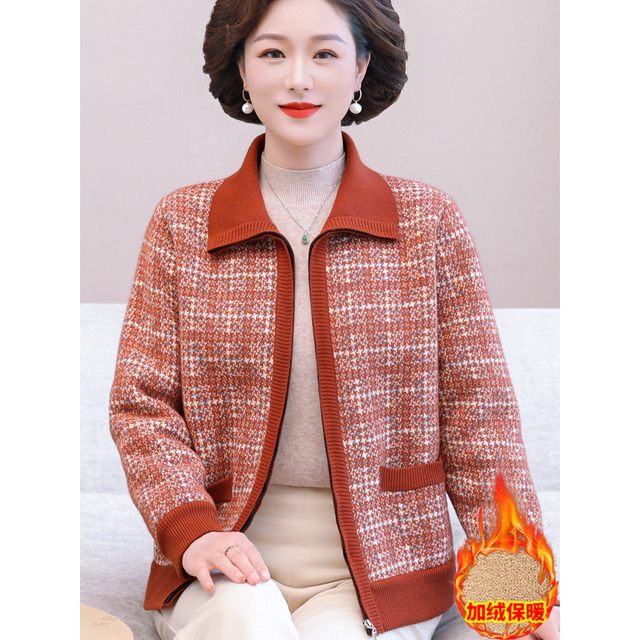 
Middle-aged women's warm tops, elderly velvet loose coats, autumn and winter mother's wear, all-in-one velvet sweater cardigans