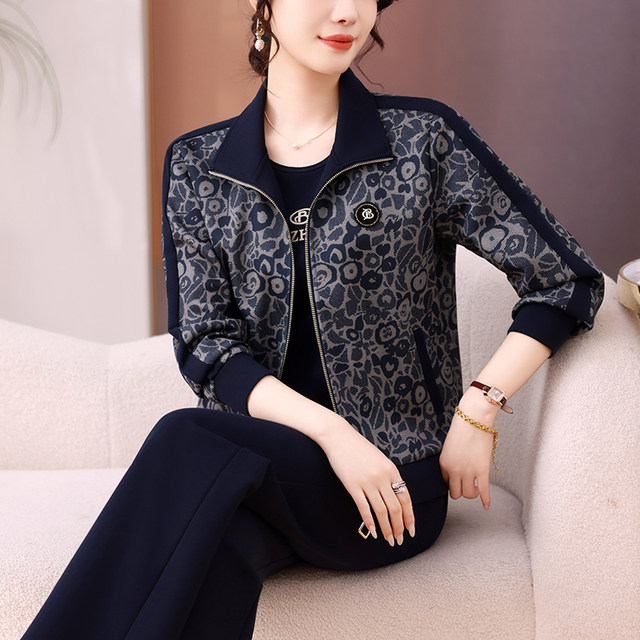 2025 New Middle-aged and Elderly Mothers’ Style Jackets, Spring and Autumn Sportswear Suits, Broad Lady’s Casual Three-piece Sets for Women