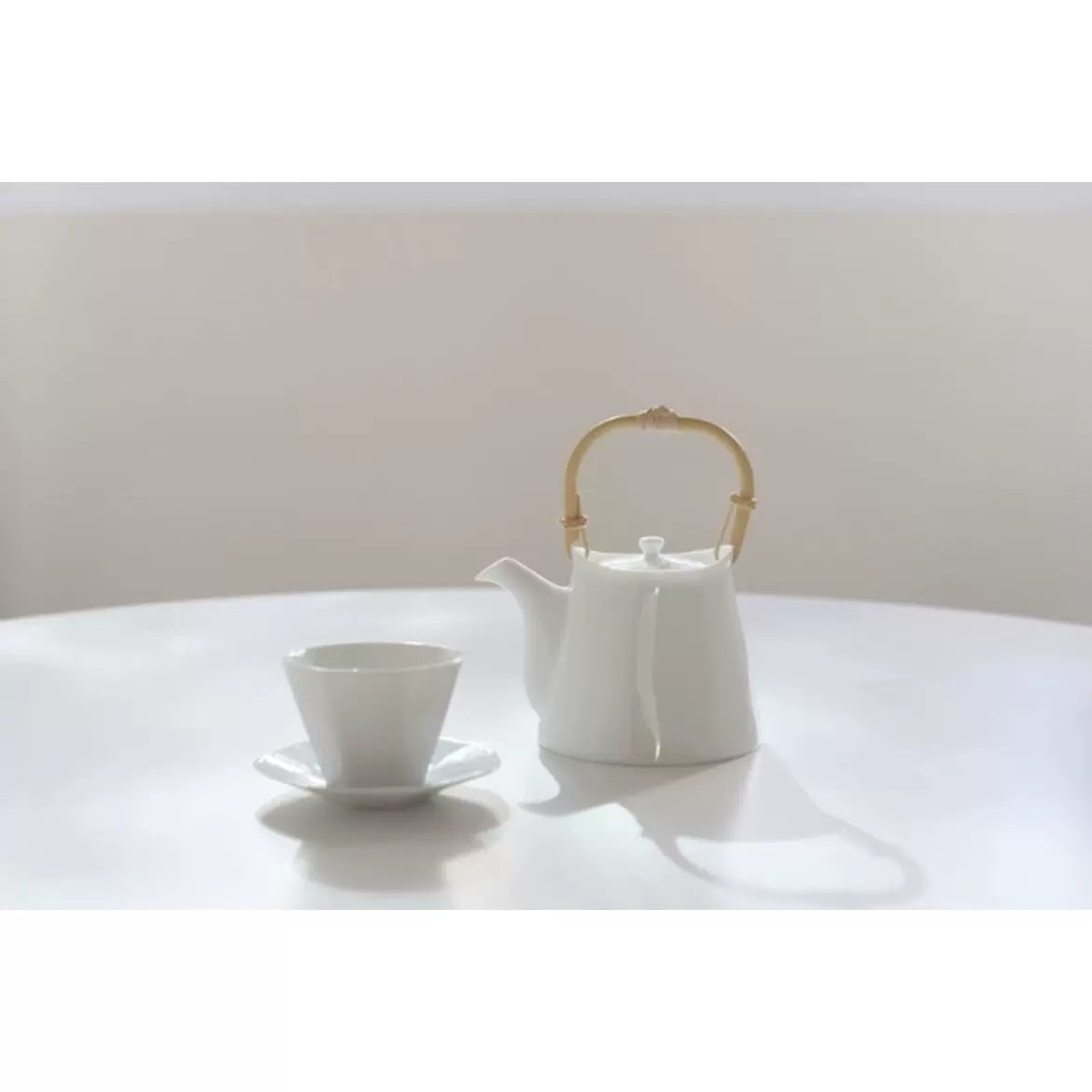 日本进口深山食器miyama 白瓷茶壶茶杯茶托日式陶瓷茶具ins风 日本进口深山食器miyama 白瓷茶壶茶杯茶托日式陶瓷茶具ins风