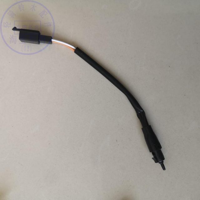 Suitable for Suzuki Yuncai QS100T rear brake handle pedal Motorcycle Licai QS125T-2AB front brake handle