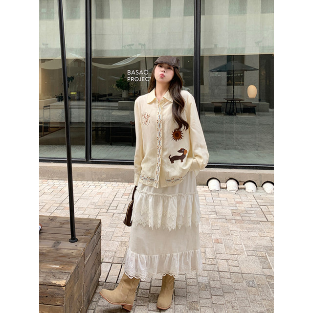 NAZ's large size early spring design sense heavy industry contrast color dog embroidery shirt fat mm tensile linen top
