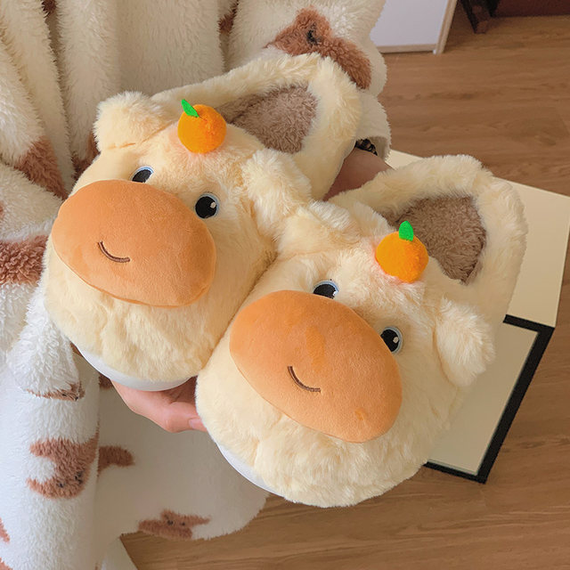 Cute thermal bag and cotton slippers for women in winter, men and women couple's outdoor wear non-slip home cotton shoes holiday