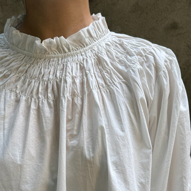 Domestic spot Petite Mendigote French turtleblap bubble sleeve wood ear ear long -sleeved top Tissam

