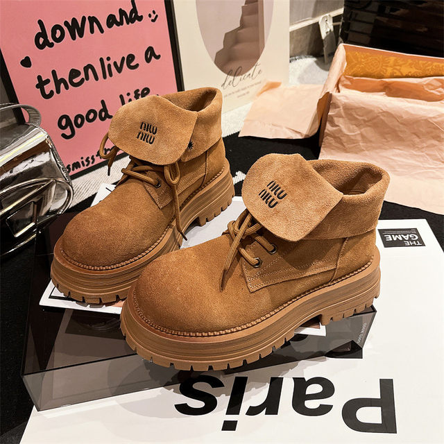 European matte leather Martin boots 2025 new letter lapel motorcycle boots big yellow boots two-wear sponge cake women's shoes