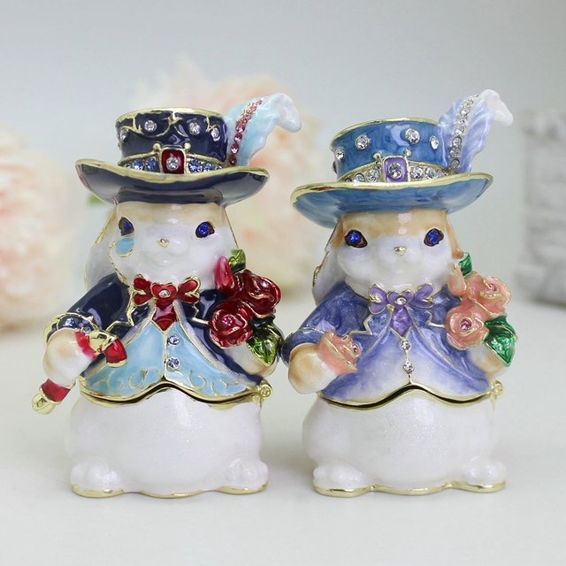 
Light luxury enamel Eagle Rabbit Couple Rabbit Creative Decoration Desktop Ornament Jewelry Box Wedding Gift Gift for Girlfriend