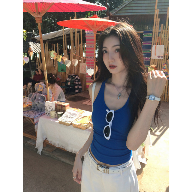 MULVAN is easy to wear, white suspender vest with chest pad for women, wearing summer slim I-shaped top
