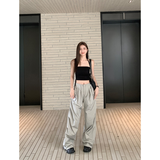 MULVAN suspender vest with chest pad for women wearing summer design and drawstring breasts hot girl navel halter neck top